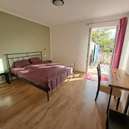 With 3 Bedrooms * Ripenda Kras