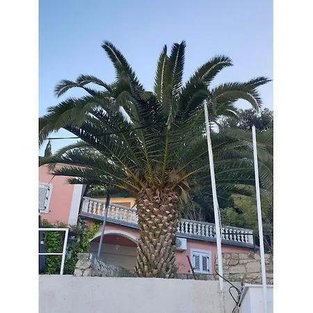 With 3 Bedrooms Tatil Evi Ripenda Kras